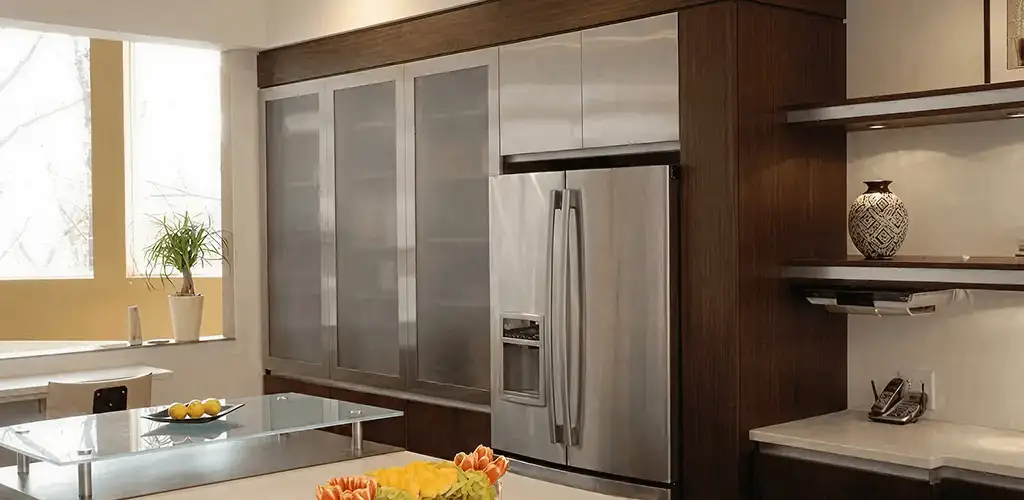 Cabinet door replacement and modern kitchen cabinet upgrade in Akron, OH